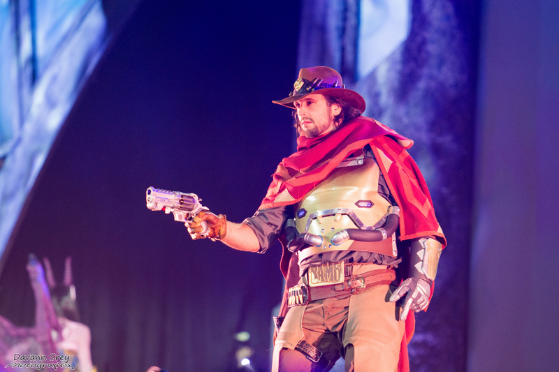Illustration for article titled The Most Mind-Blowing and Astonishing Cosplay From BlizzCon 2015!